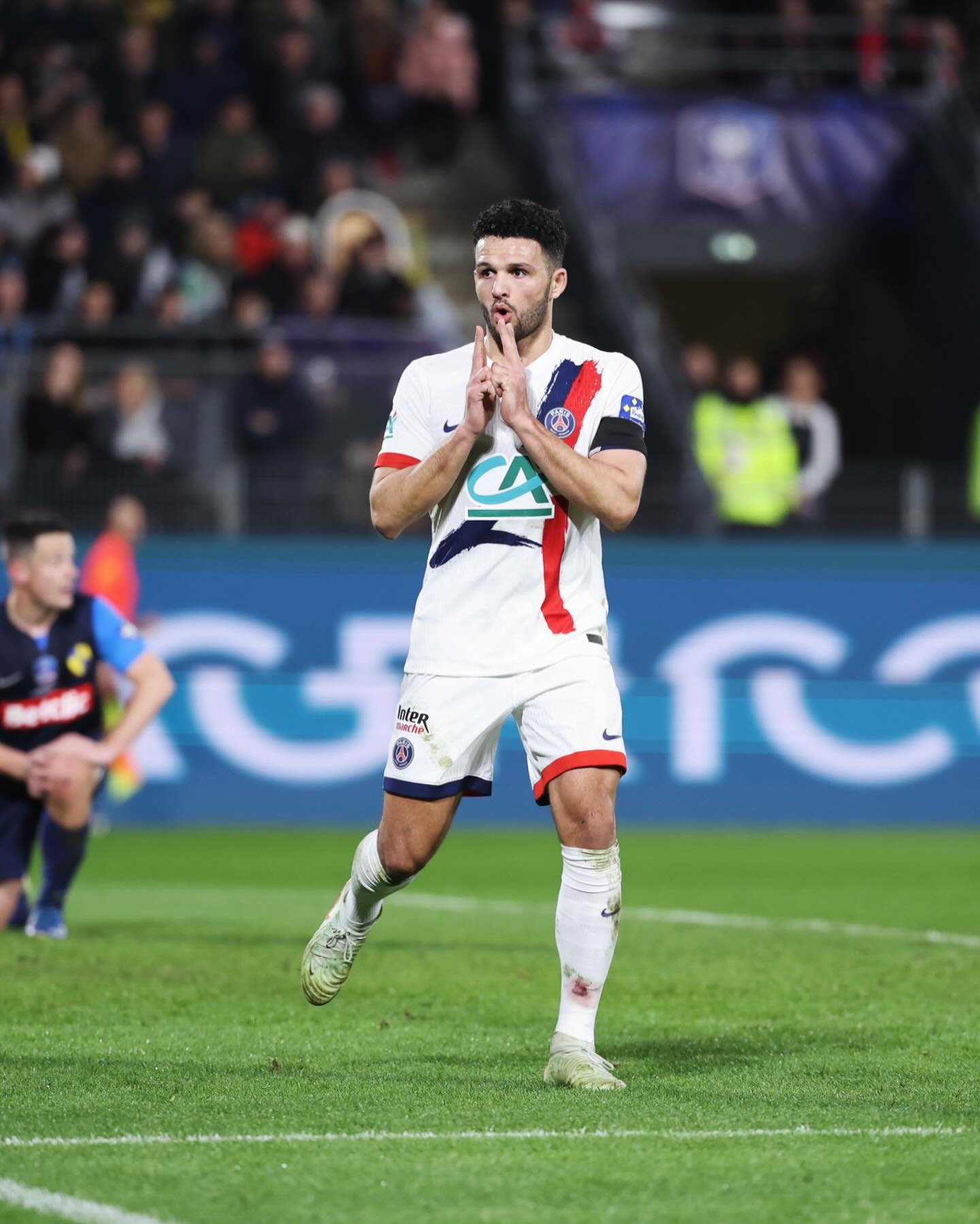 Πρόκριση με 7-0