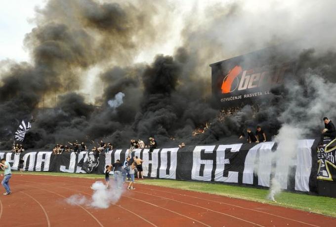 Πρόστιμο 90.250 εύρω και μερικό κλείσιμο του γηπέδου στην Παρτιζάν