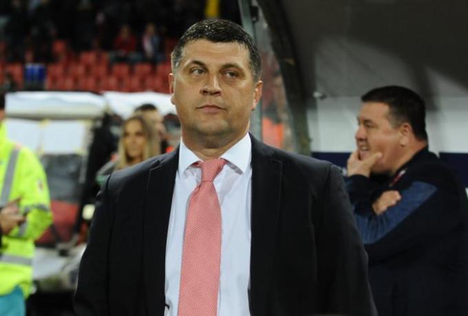 Ο Μιλόγεβιτς κοντά στην Εθνική Σερβίας