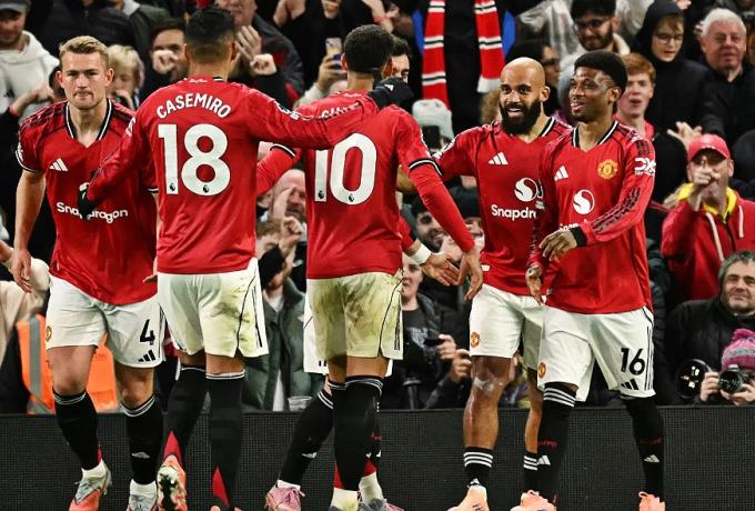Πήρε...φόρα η Man. Utd!