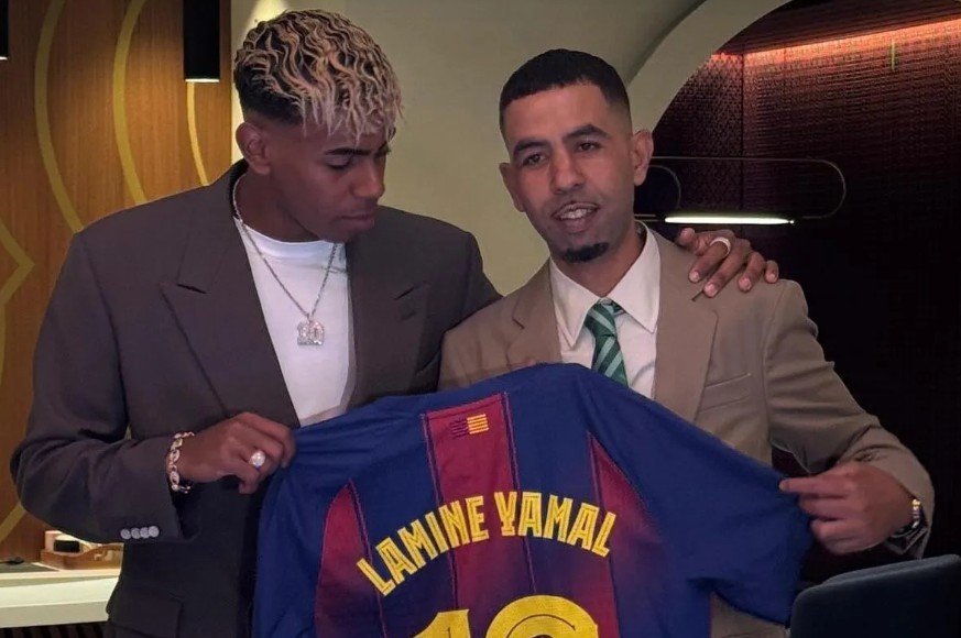 Ο πατέρας του Γιαμάλ ξέσπασε μετά από Clasico: “Δόξα τω Θεώ που είναι μόνο 18 ετών”