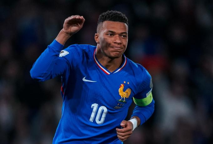 Έφτασε τα 400 γκολ ο Μπαπέ – Ο νεότερος από την εποχή του Πελέ