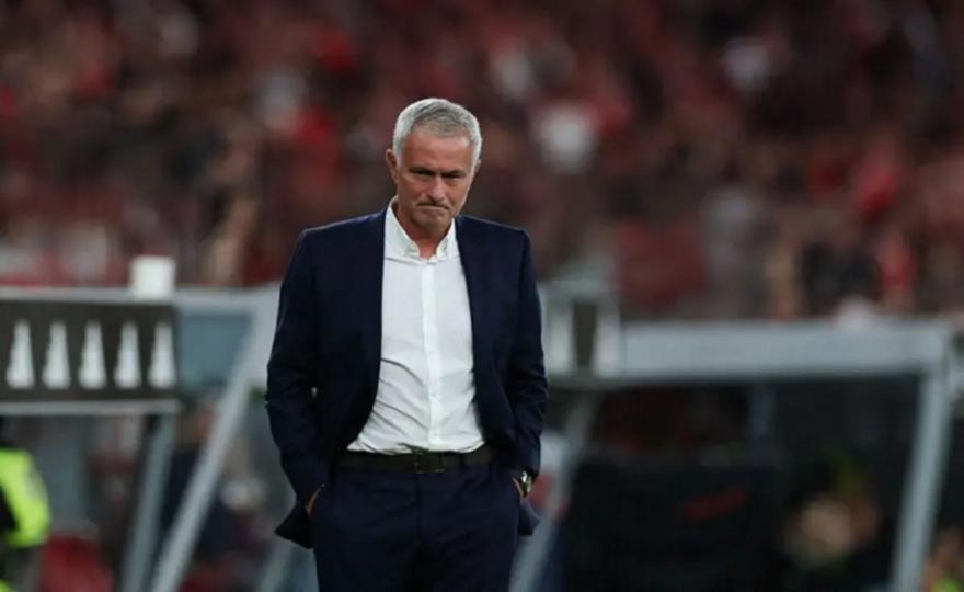 Μουρίνιο σε δημοσιογράφο: "Είσαι τιμωρία!"