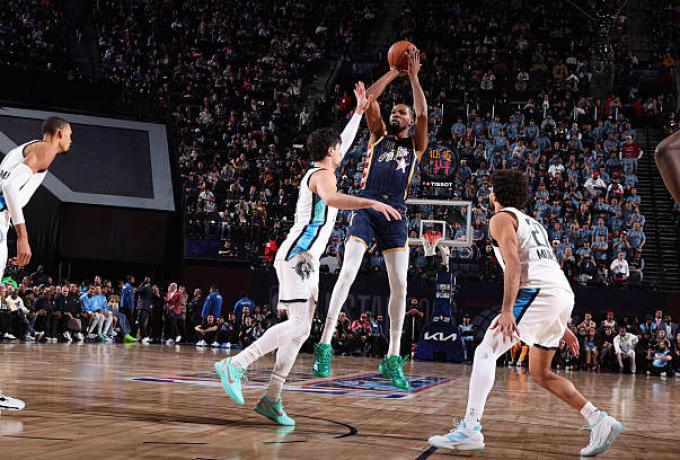 Καταποντίστηκε στο All-Star Game η team World
