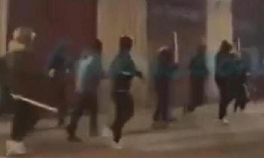 (Βίντεο) Άγρια συμπλοκή μεταξύ οπαδών Θέλτα και Λιόν στο Βίγκο