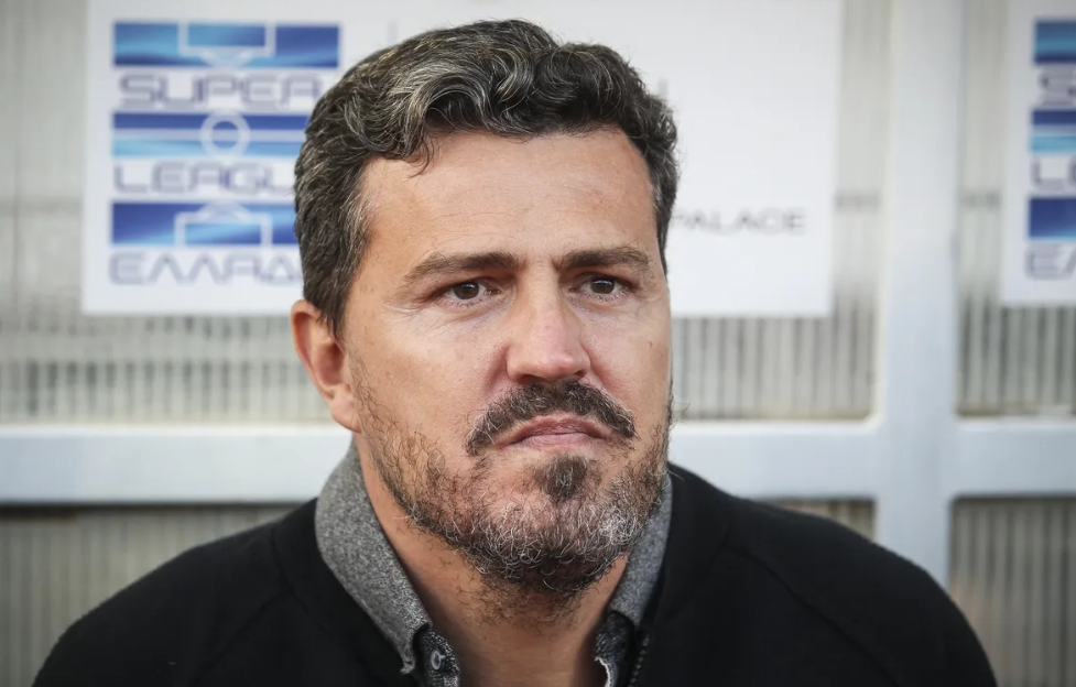 Ο Όσκαρ Γκαρθία ανέλαβε την πρώτη ομάδα του Αίαντα