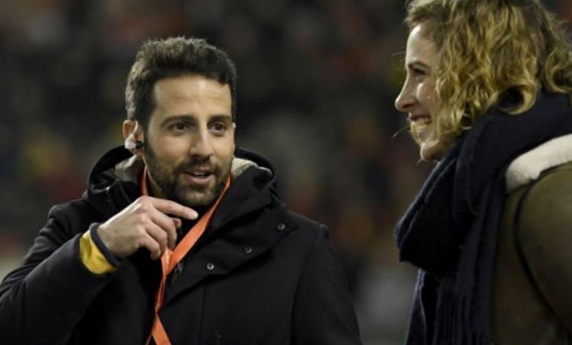 τ