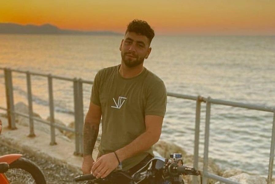 πη