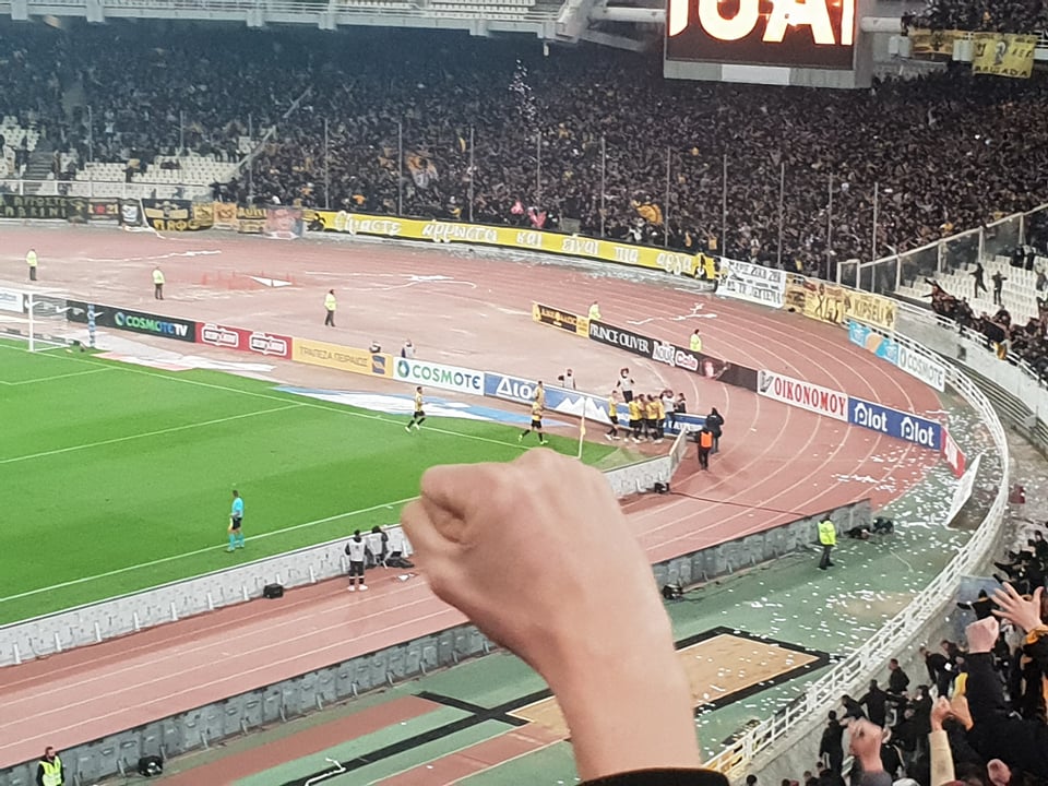 AEK GK