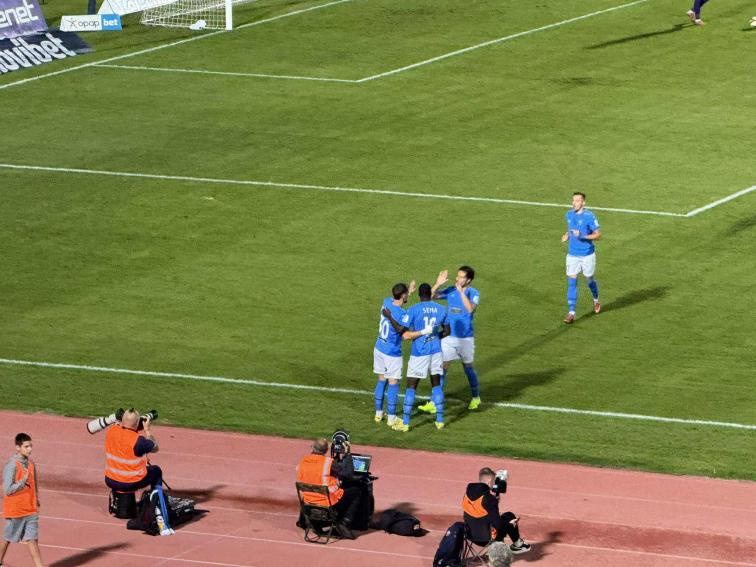 1-0