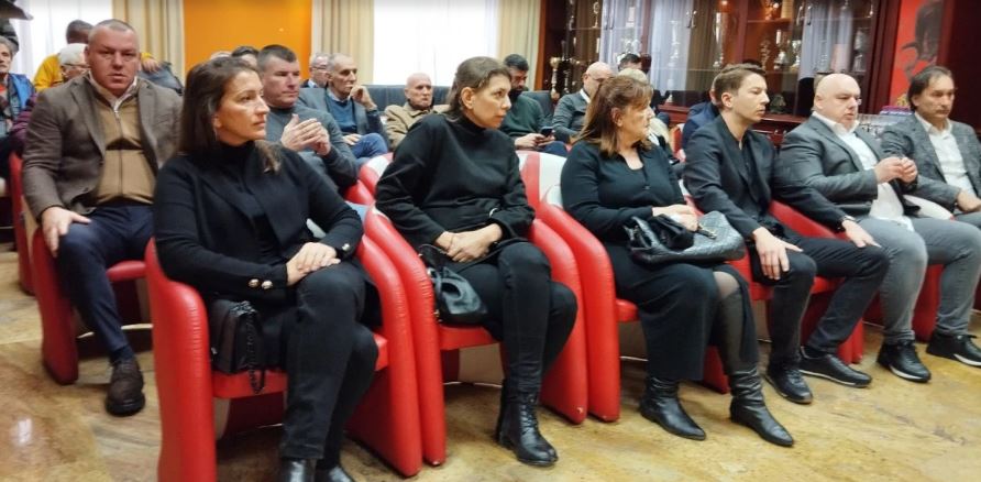 ΑΠΟΕΛ43