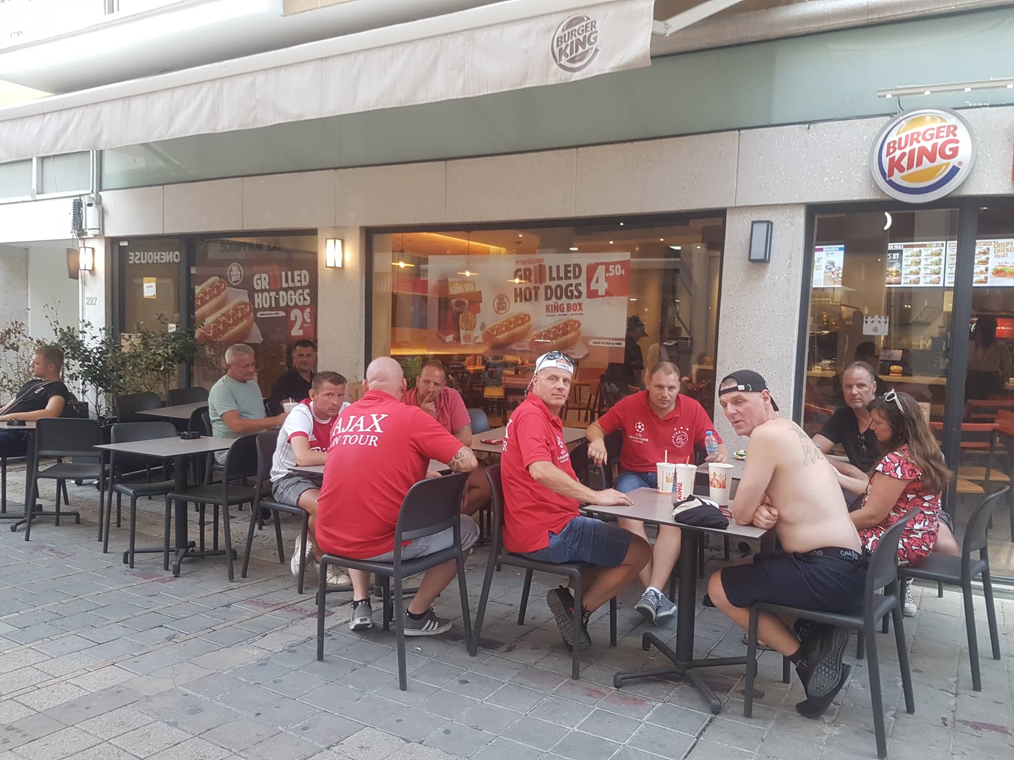 γκικγμκγγγγγγ