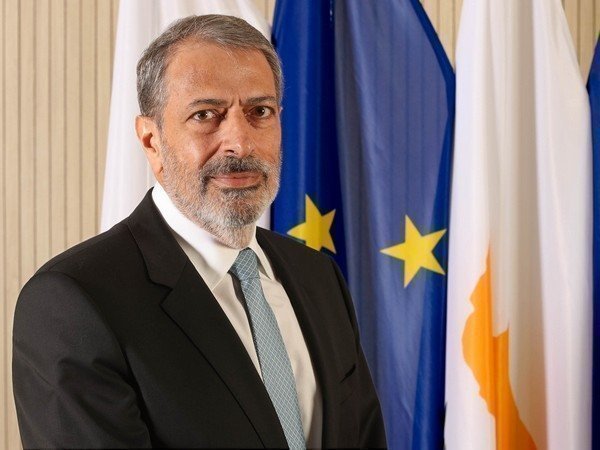 νβυθν5τε