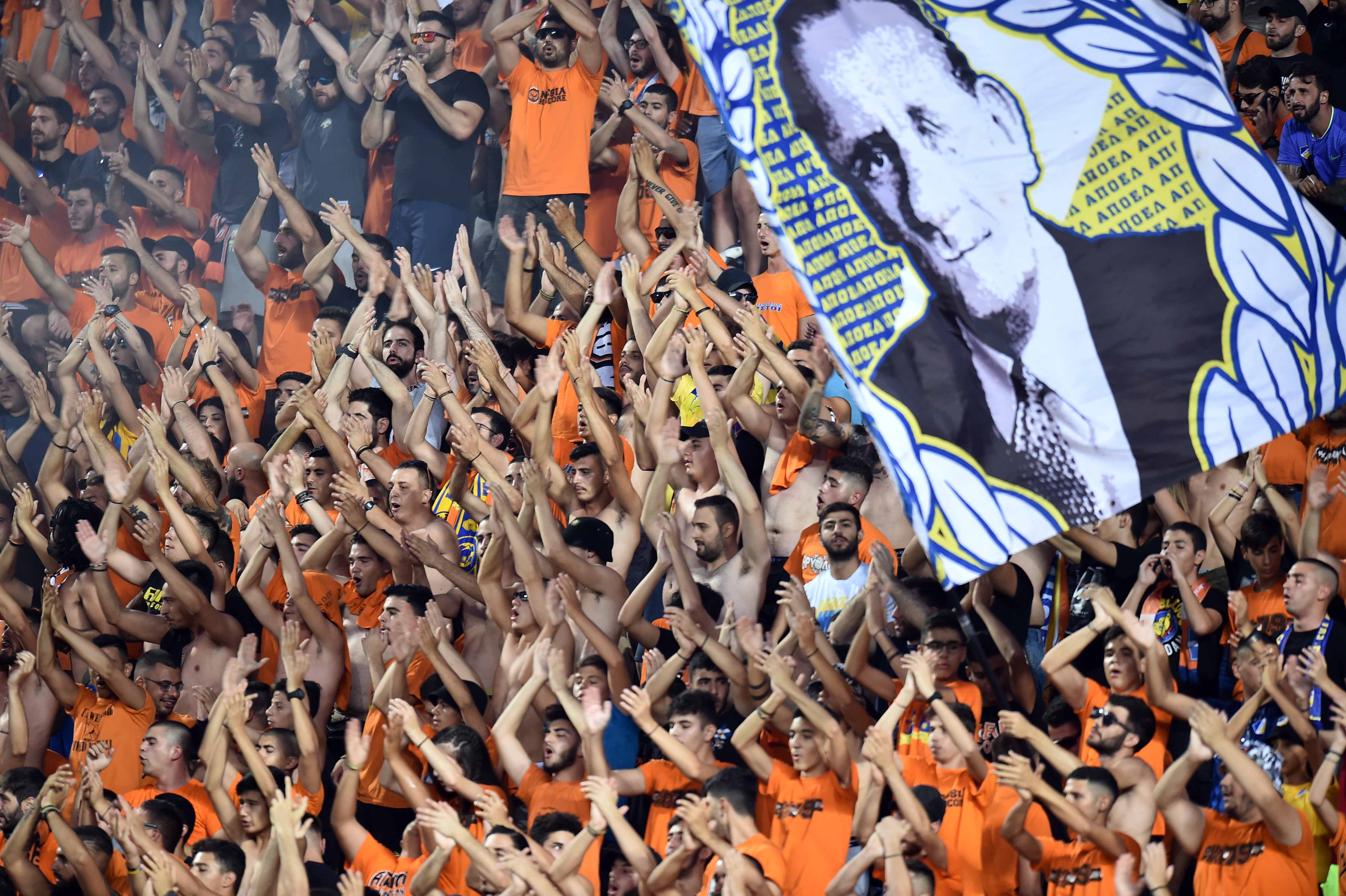 apoel_fans