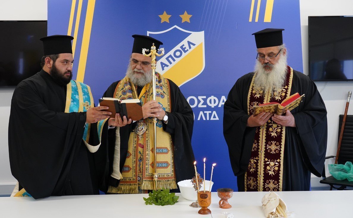 βγτφ φβω