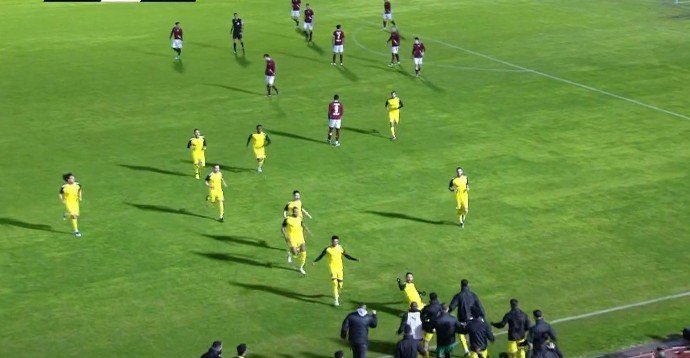 1-0 εν