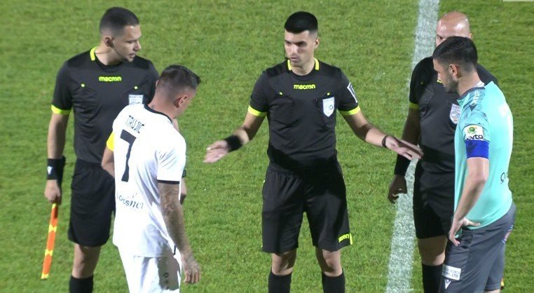 ref