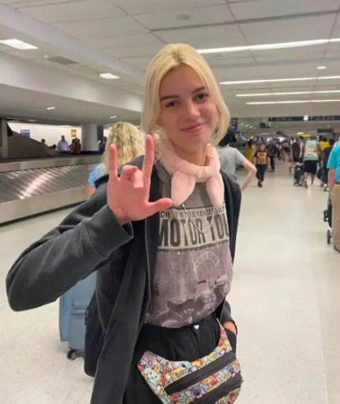 γφ