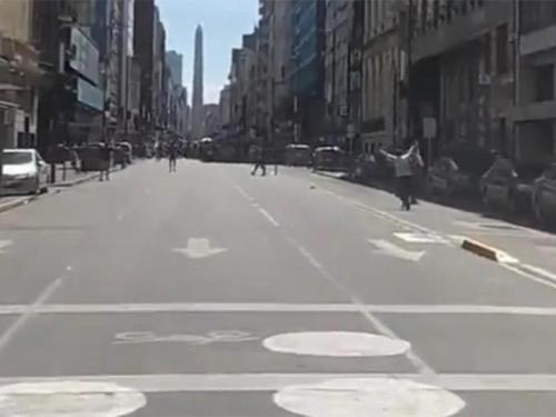 Το απίθανο βίντεο από τους δρόμους του Μπουένος Άιρες