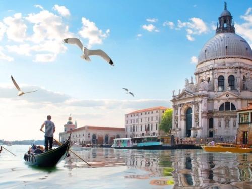 Ιταλία: Περίπου ένας στους δέκα πλήρωσαν σήμερα το πιλοτικό εισιτήριο εισόδου στη Βενετία