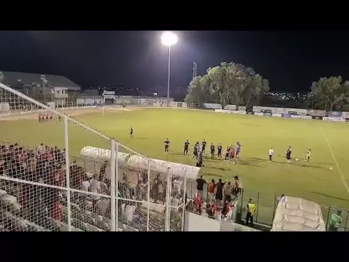 Παίκτες-Σαλαμιναίοι πανηγύρισαν μαζί