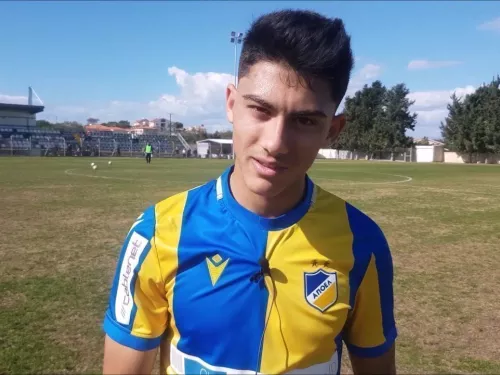 K19 AΠΟΕΛ Γιάννης Σατσιάς