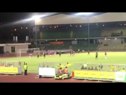 Απόκρουση Βοζίνια σε πέναλτι
