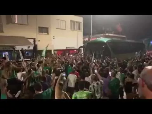Άφιξη λεωφορείου στην Λακατάμια