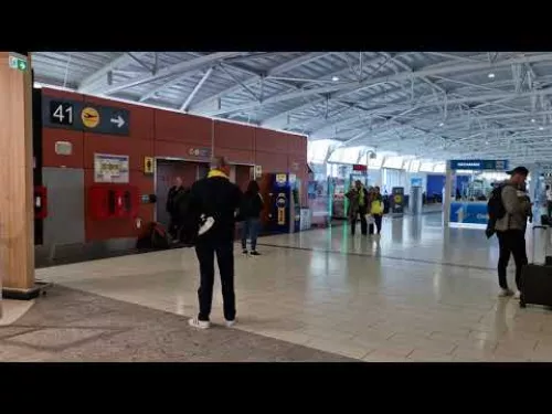 Ύμνος ΑΕΚ στο αεροδρόμιο