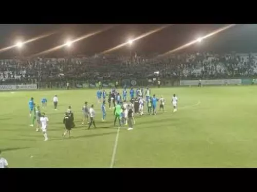 Τραγούδι κόσμου και παικτών Ανόρθωσης μετά την νίκη επί της Δόξας 1