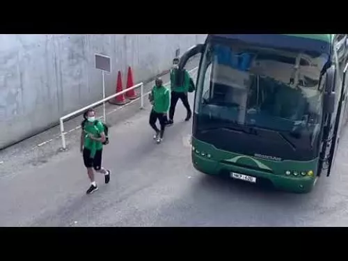 Η άφιξη της Ομόνοιας στον αγώνα κυπέλλου με ΑΕΛ