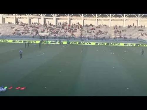 Προθέρμανση Άρη - Σύνθημα για τίτλο στα μεγάφωνα