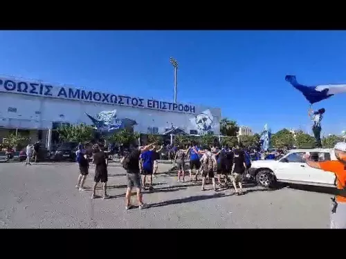 "Σηκωτός" έξω από το "ΠΑΠ"