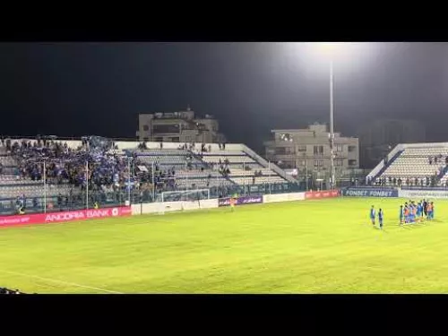 Χώμα που περπάτησα: Μαχητές με ποδοσφαιριστές