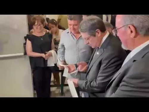 Κόψιμο κορδέλας από ΠτΔ στο νέο γήπεδο της Δόξας