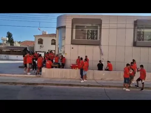 Νέα Σαλαμίνα οργανωμένοι οπαδοί