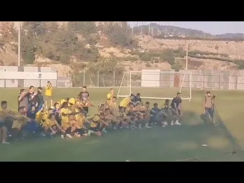 ΠΑΙΚΤΕΣ-ΟΠΑΔΟΙ  μαζί στο Πελένδρι (2)