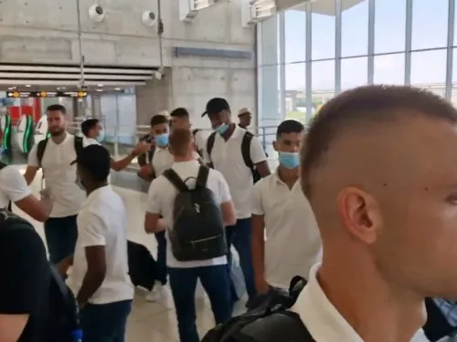 Άφιξη Απόλλων στο αεροδρόμιο Λάρνακας
