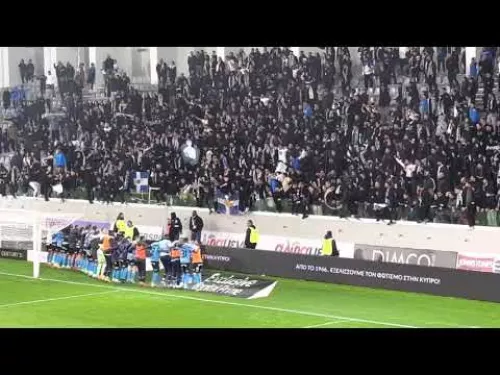 Παίχτες και κόσμος Απόλλωνα μετά τη νίκη στο ντέρμπι με Ομόνοια