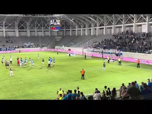 Χειροκρότησαν την προσπάθεια της ομάδας οι Παφίτες