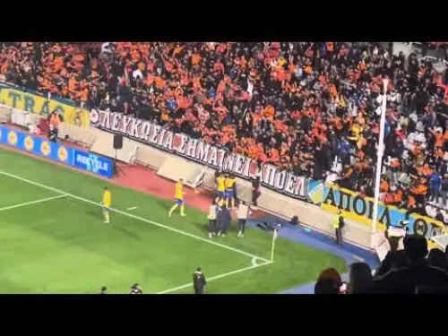 Πανηγυρισμοί στο δεύτερο γκολ του ΑΠΟΕΛ