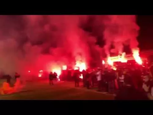 Πορτοκαλί στο προπονητικό (2)