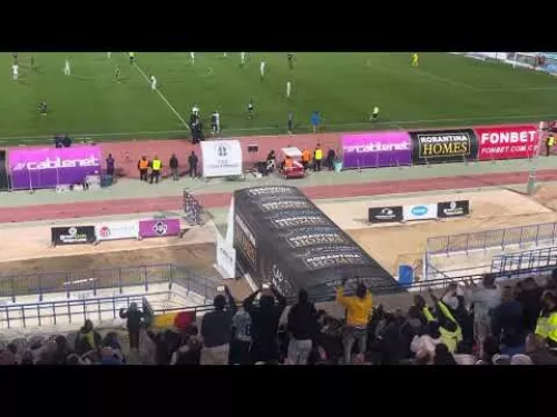 Αποθέωση Κανέ - Χαρούμενοι οι συγγενείς του