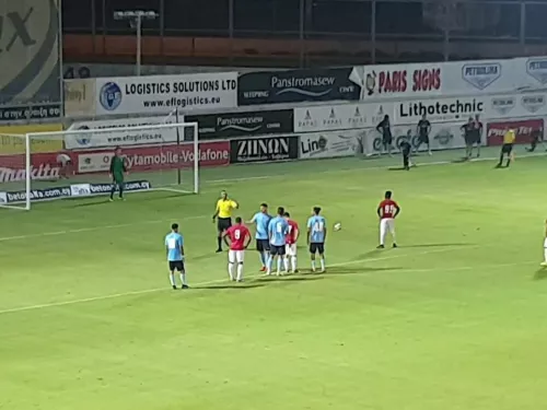 Σαλαμίνα χαμένο πέναλτι