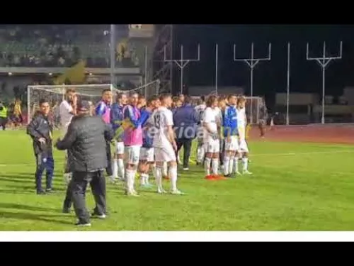 Η ζεστή αγκαλιά Πουλλαϊδη - Μουνιόθ μετά τη νίκη επί της ΑΕΛ