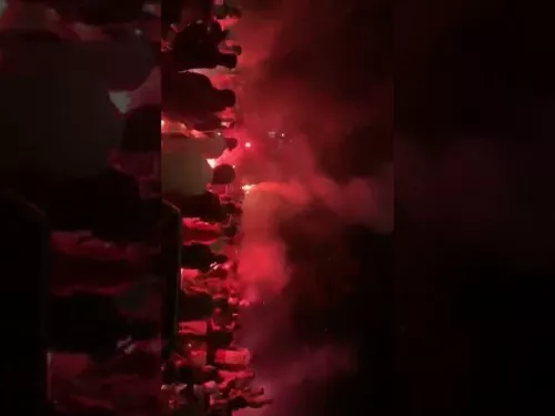 Ομονοιάτες: Χαμός έξω απ'την ΑΡΕΝΑ!