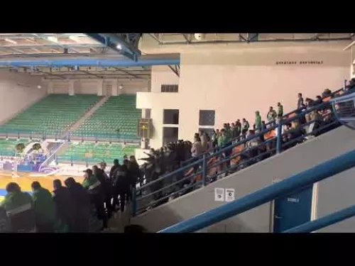 Συνθήματα από οπαδούς Ομόνοιας στο Ελευθερία στον τελικό με ΑΕΛ