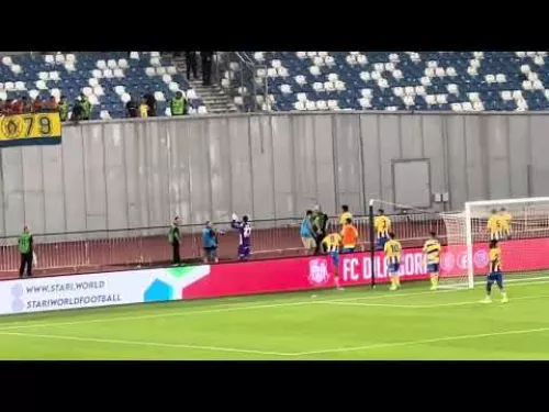ΑΠΟΕΛ/Παίκτες με κόσμο πανηγυρισμοί στη Γεωργία