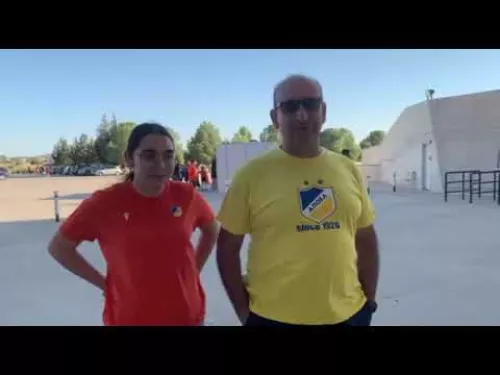 Μάριος και Θέα ευχές σε ΑΠΟΕΛ