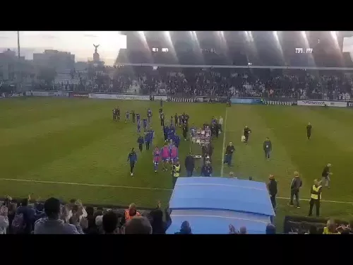 ΦΙΝΑΛΕ και αποθέωση σε Τιμούρ και παίκτες